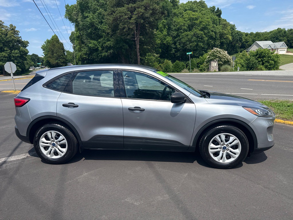 2021 Ford Escape Image 5