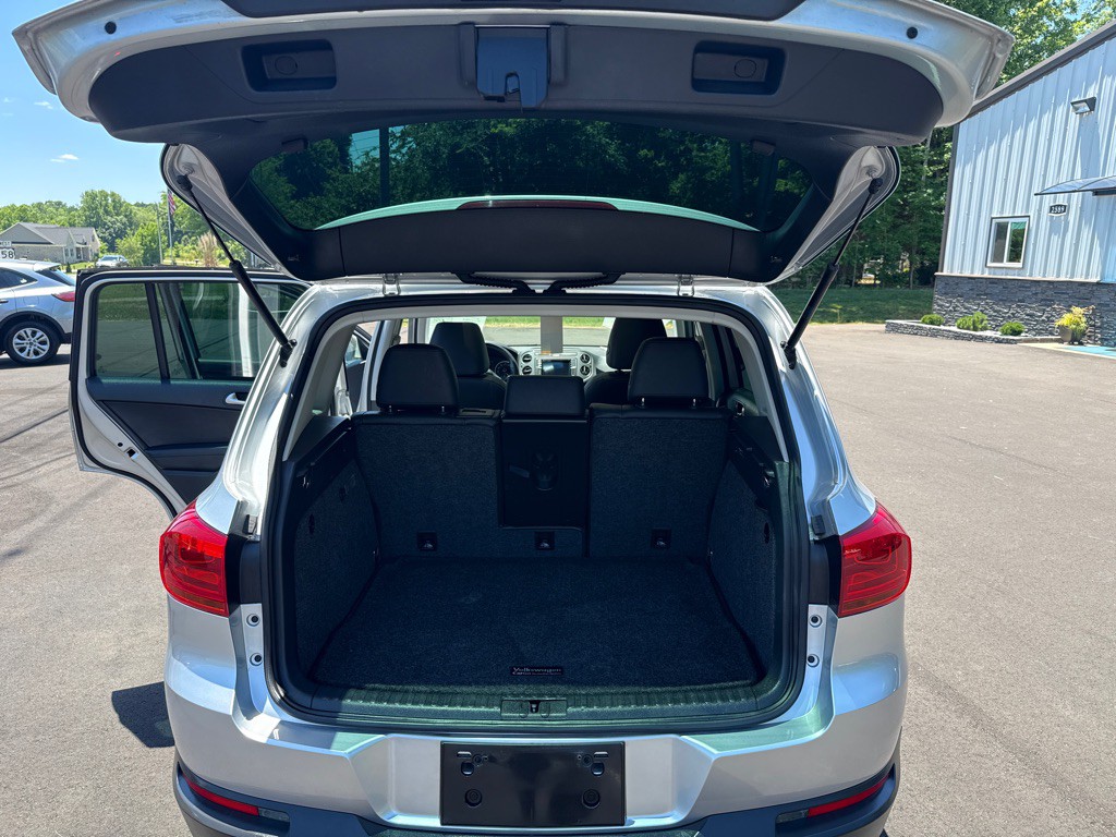 2017 Volkswagen Tiguan Image 11
