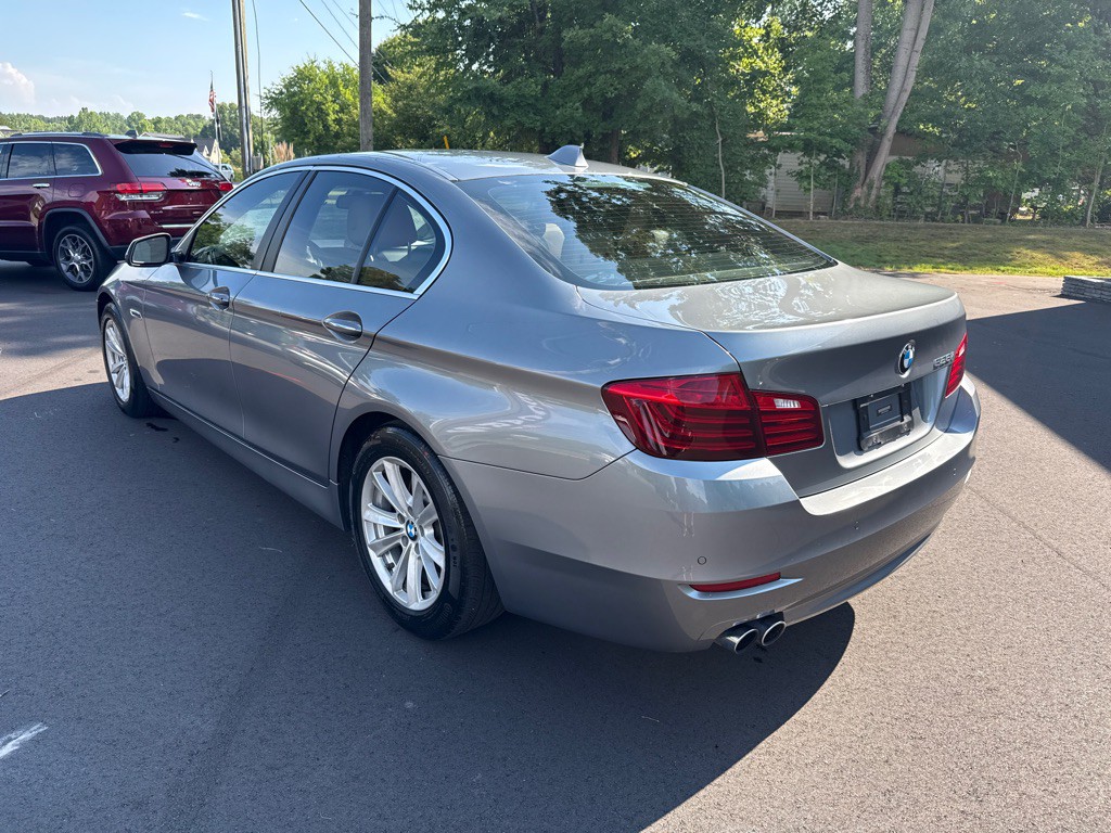 2016 BMW 5 Series Image 4