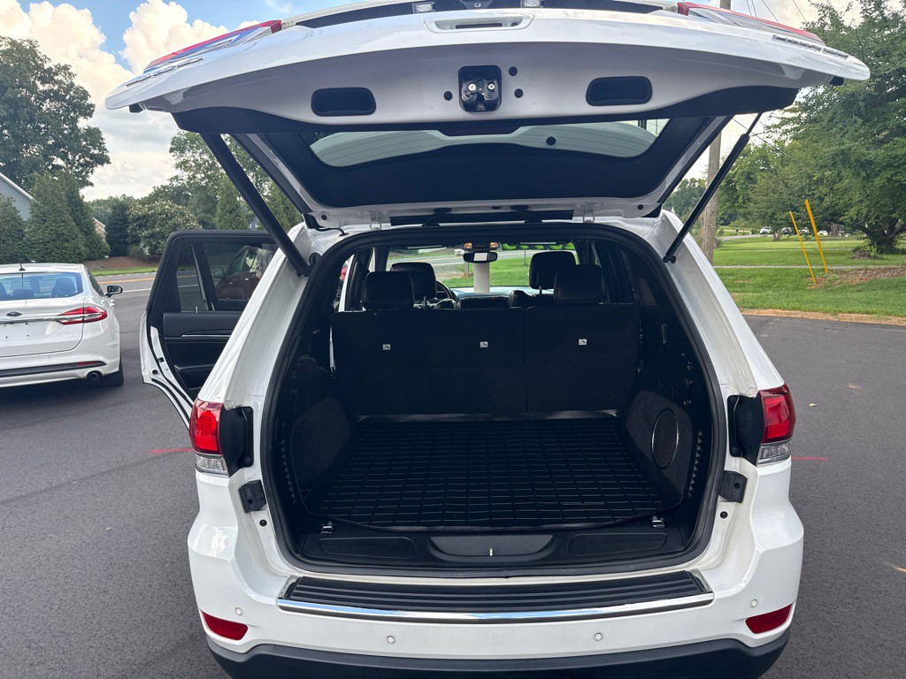 2020 Jeep Grand Cherokee Image 11