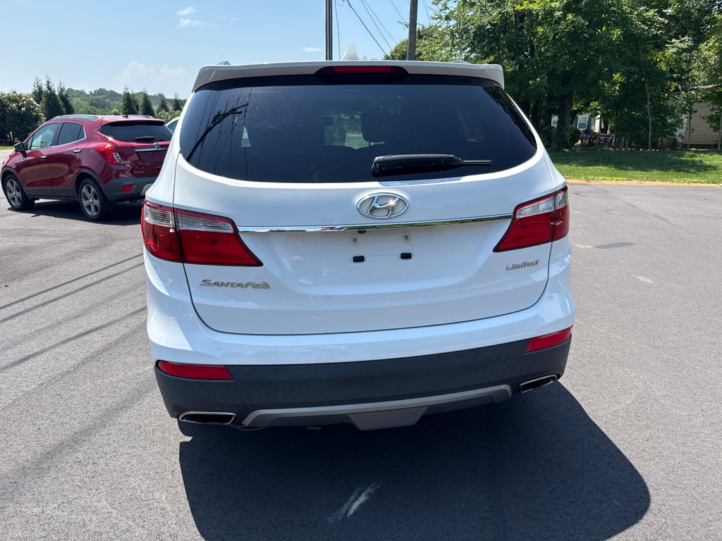 2013 Hyundai Santa Fe Image 7