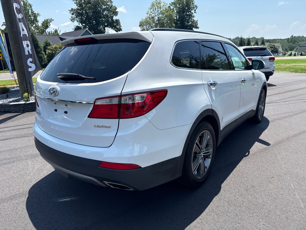 2013 Hyundai Santa Fe Image 8