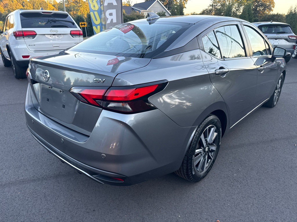 2020 Nissan Versa Image 8