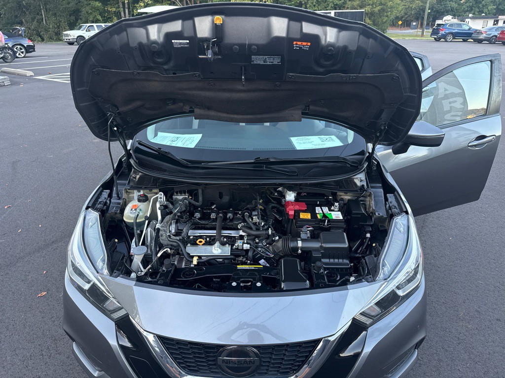 2020 Nissan Versa Image 15