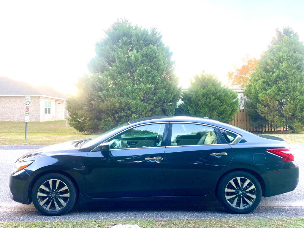2016 Nissan Altima Image 5