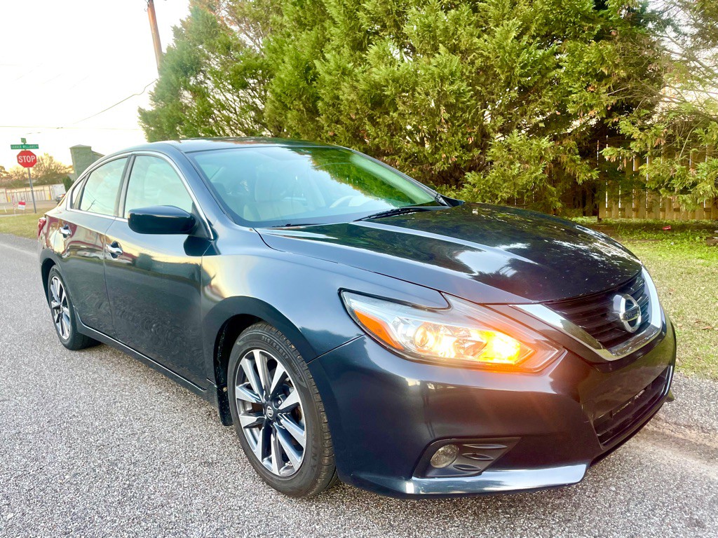 2016 Nissan Altima Image 6