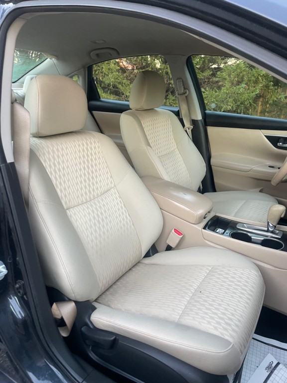 2016 Nissan Altima Image 15