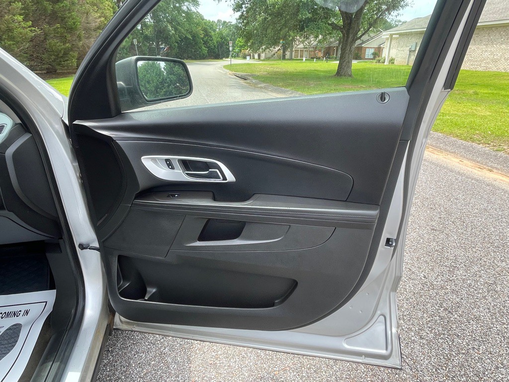 2015 Chevrolet Equinox Image 17