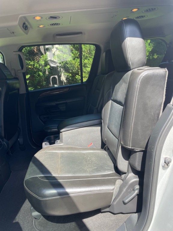 2014 Nissan Armada Image 10