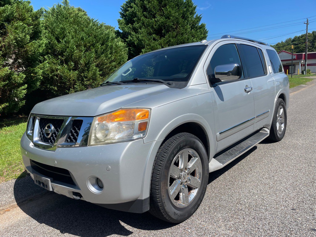 2014 Nissan Armada Image 1