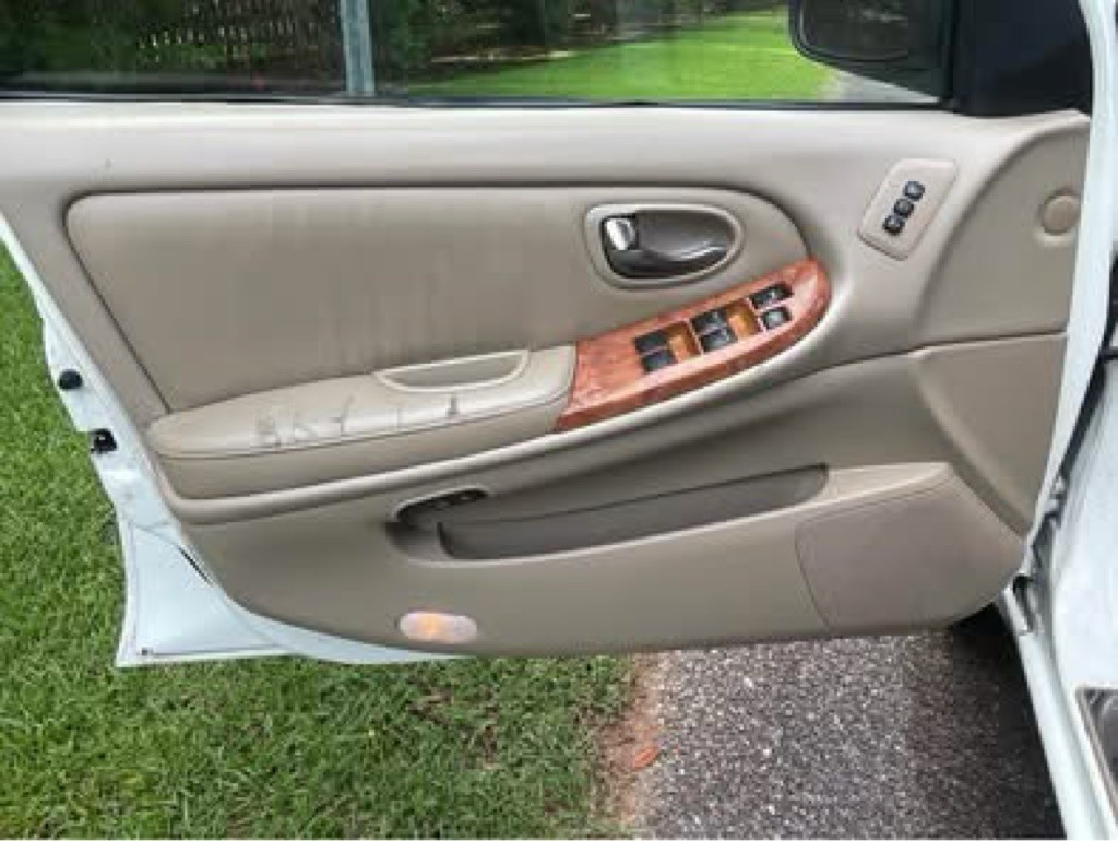 2003 INFINITI I35 Image 9