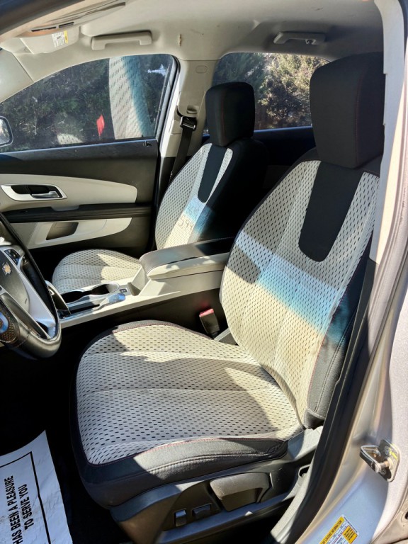 2011 Chevrolet Equinox Image 8