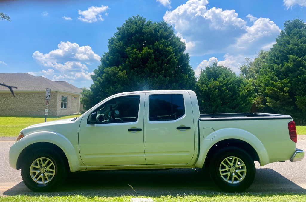2016 Nissan Frontier Image 6