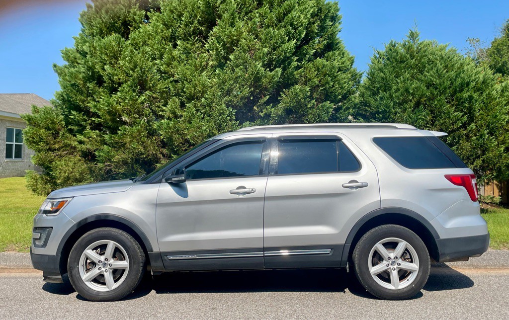 2016 Ford Explorer Image 3