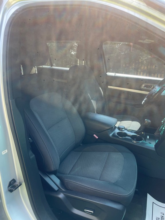 2016 Ford Explorer Image 14