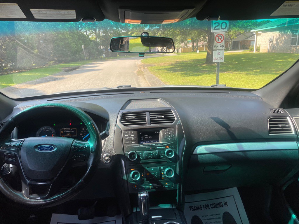 2016 Ford Explorer Image 16