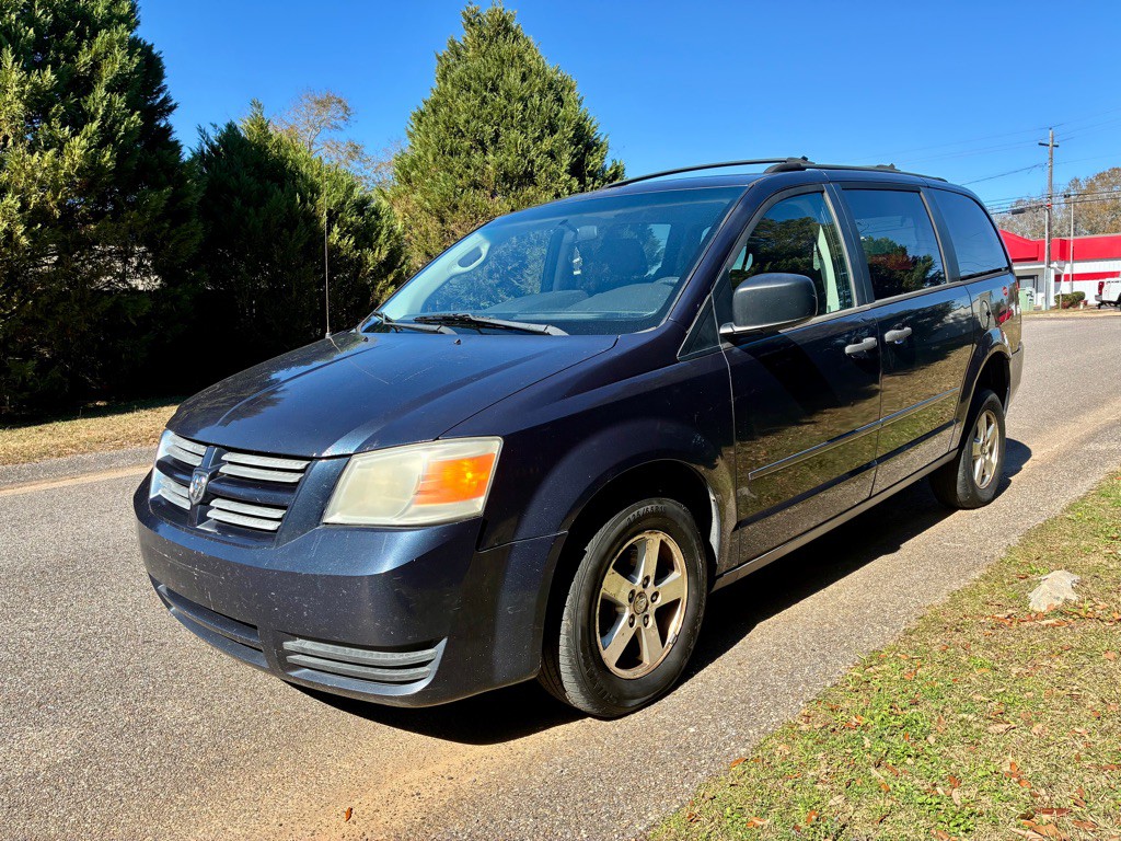 2008 Dodge Grand Caravan Image 1