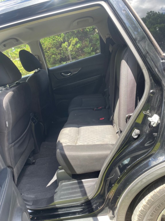 2019 Nissan Rogue Image 12