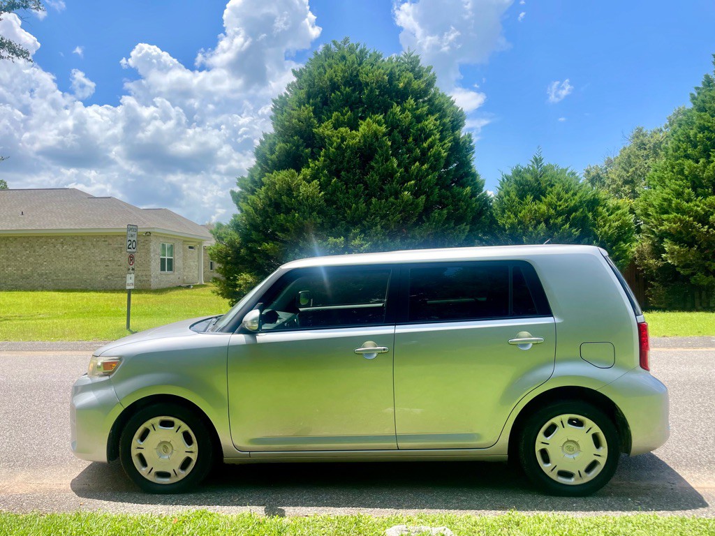 2012 Scion xB Image 7