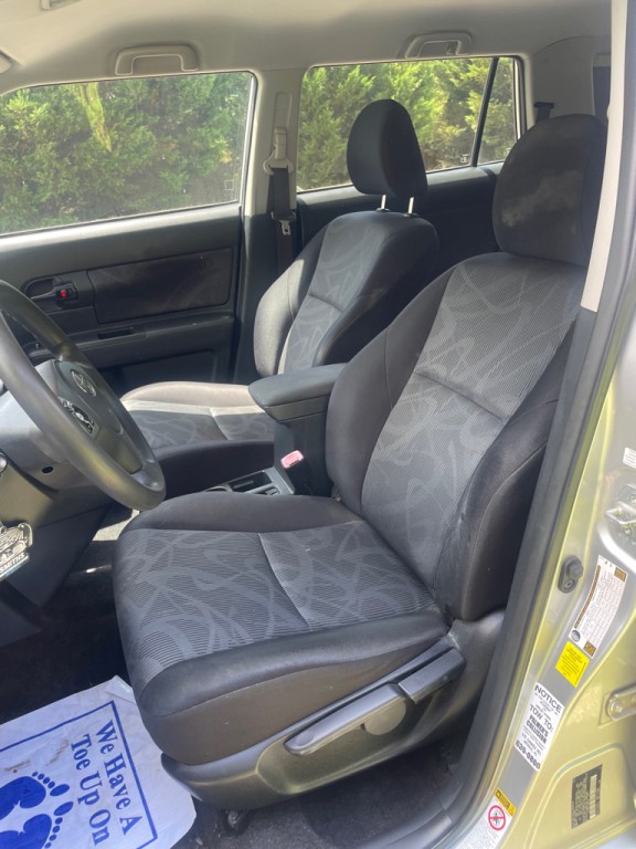 2012 Scion xB Image 8