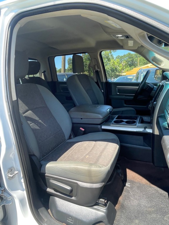 2014 RAM 1500 Image 11