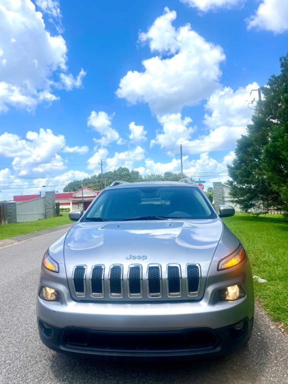 2016 Jeep Cherokee Image 18