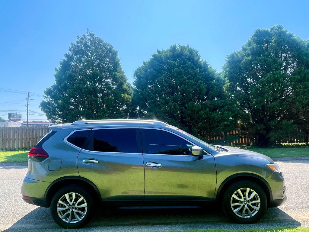 2018 Nissan Rogue Image 5