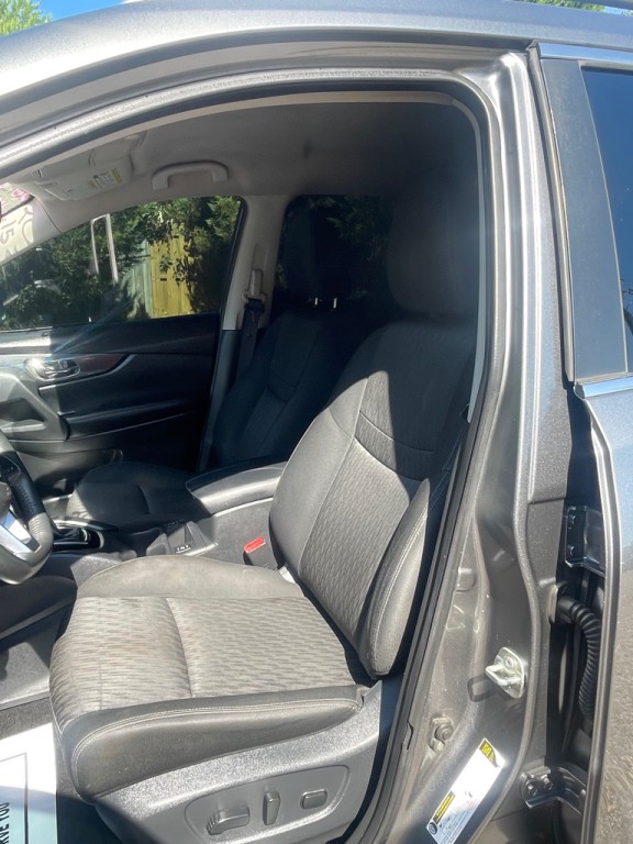 2018 Nissan Rogue Image 7