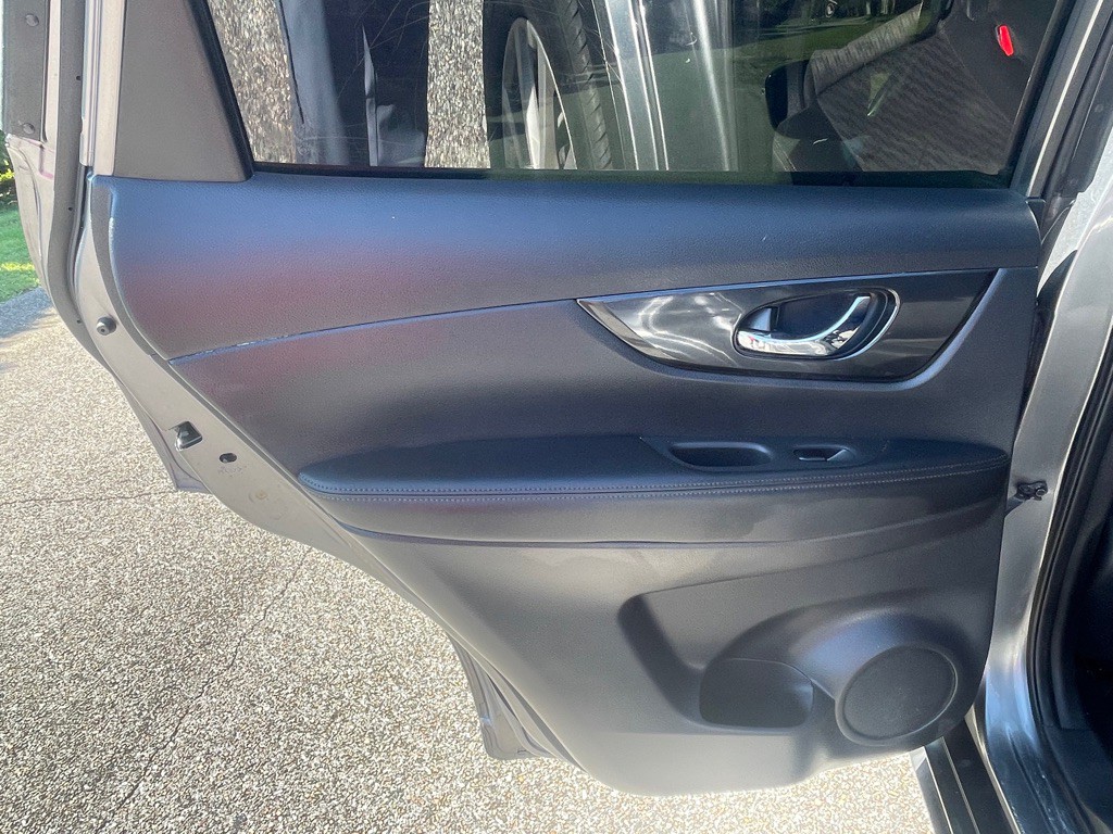 2018 Nissan Rogue Image 10
