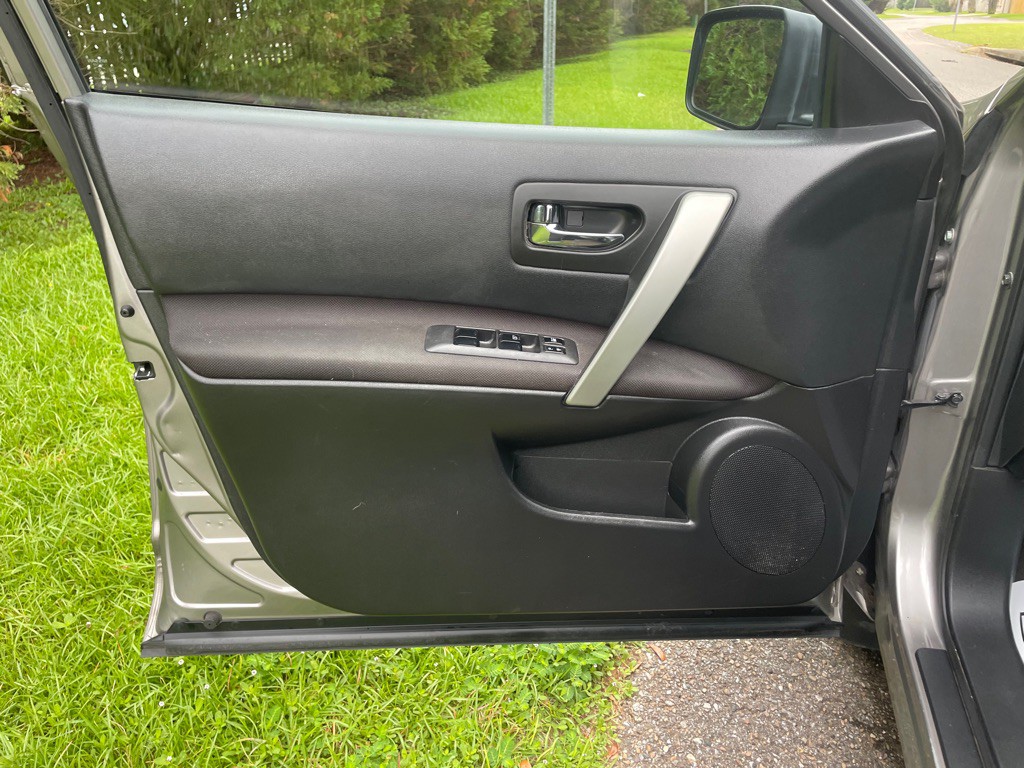 2015 Nissan Rogue Image 9