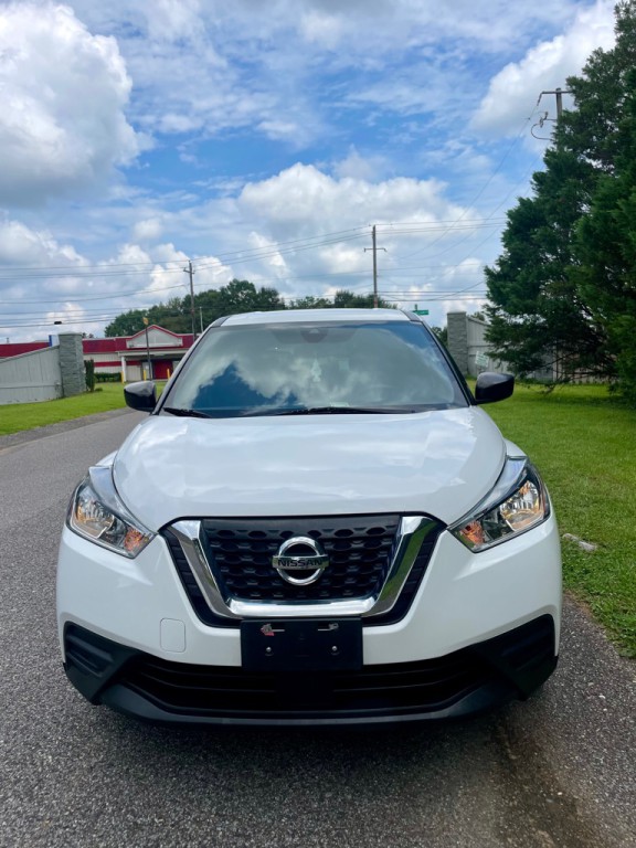 2020 Nissan Kicks Image 2