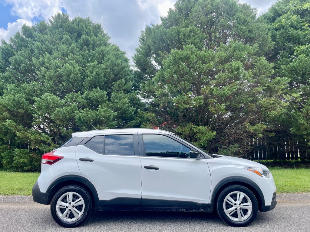 2020 Nissan Kicks Image 6