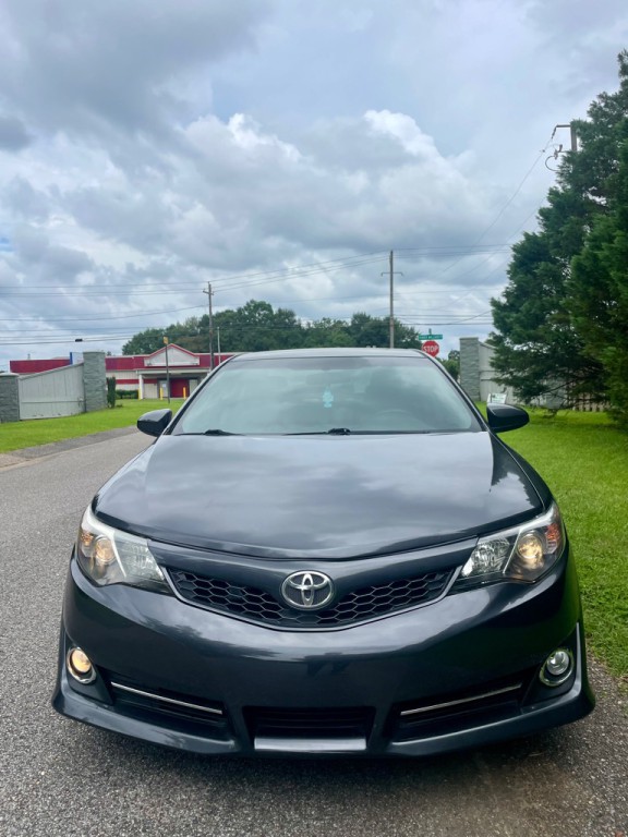 2013 Toyota Camry Image 2