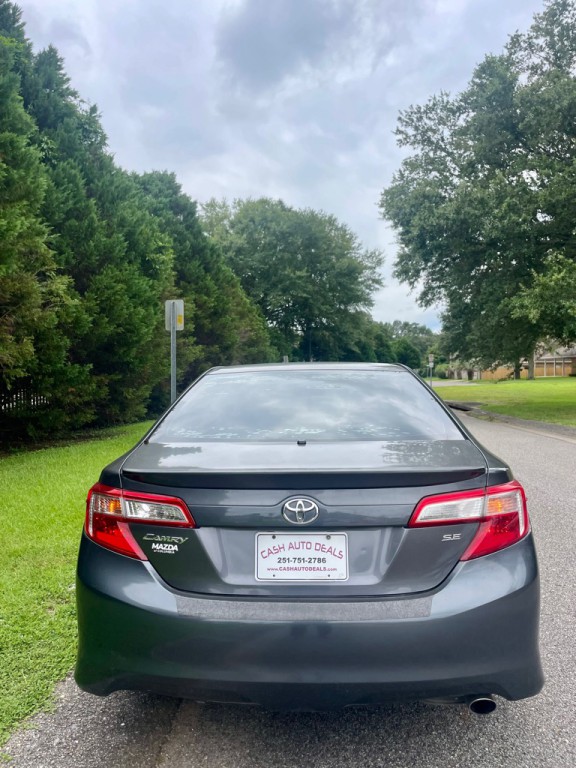 2013 Toyota Camry Image 4