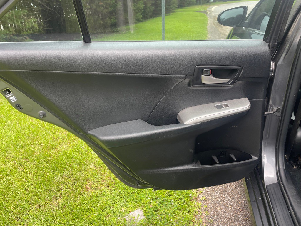 2013 Toyota Camry Image 10