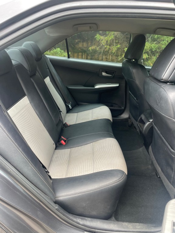 2013 Toyota Camry Image 11