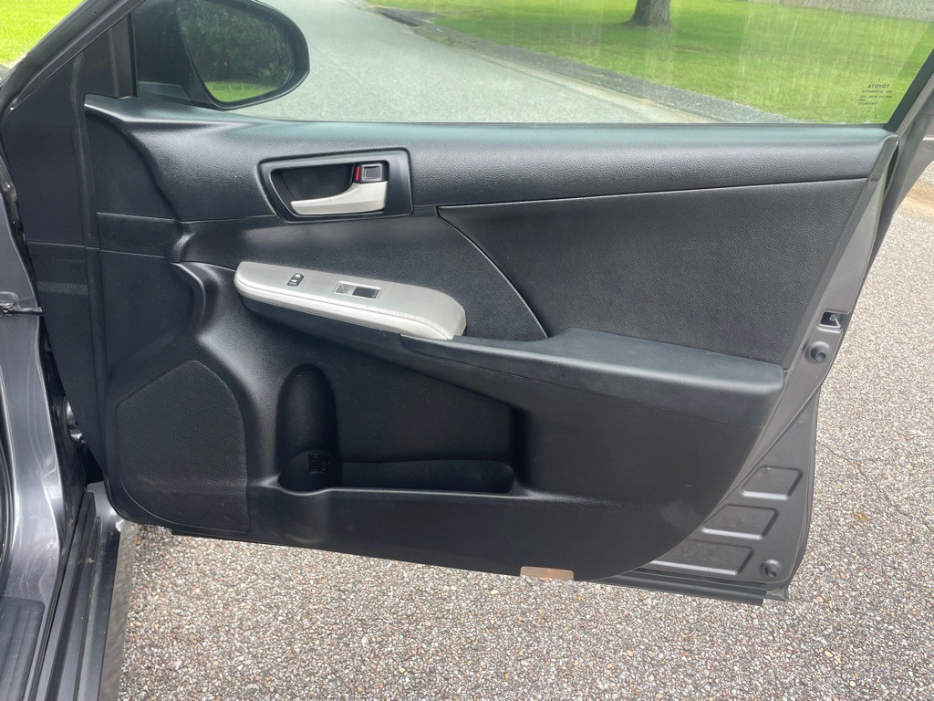 2013 Toyota Camry Image 14