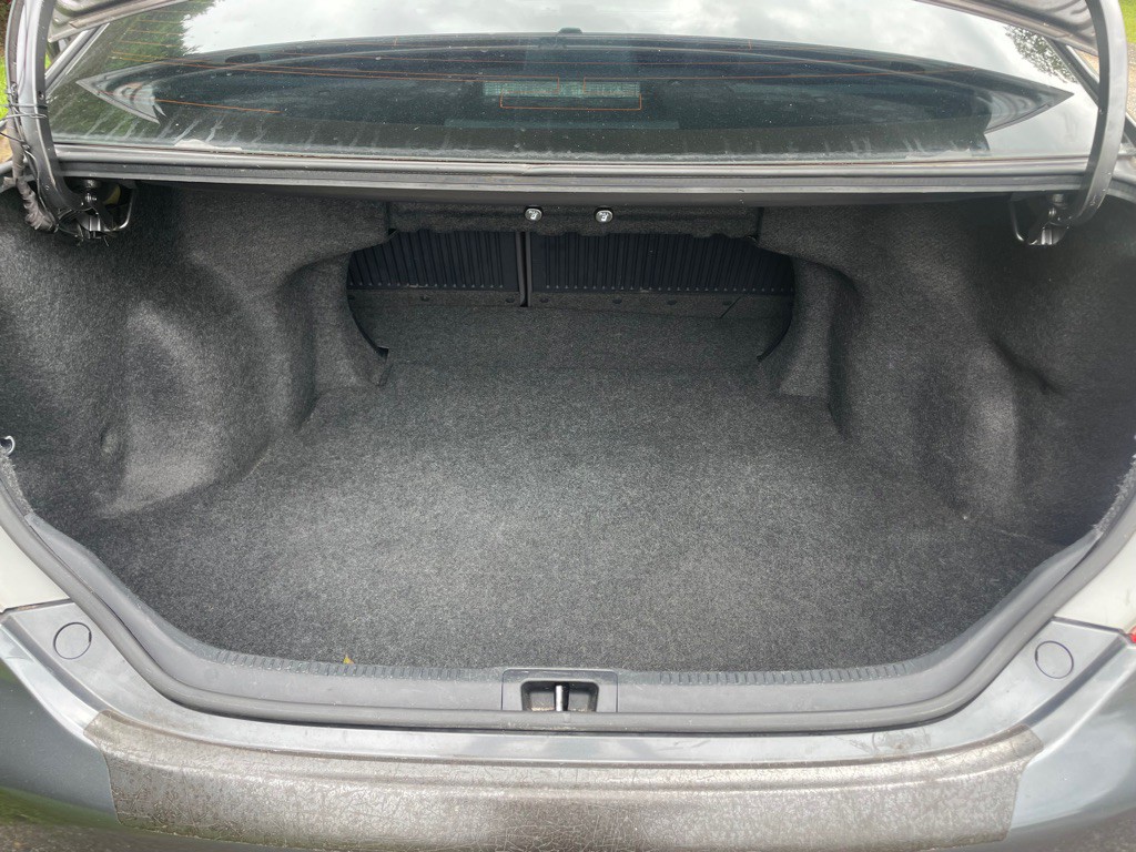2013 Toyota Camry Image 17