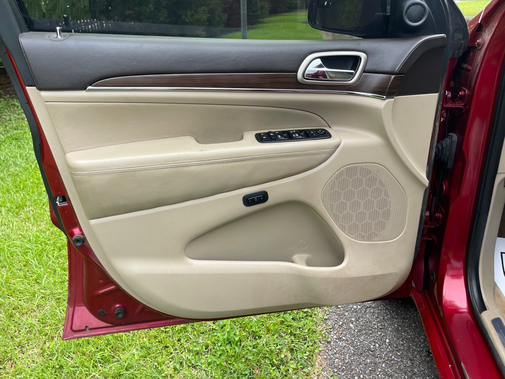 2014 Jeep Grand Cherokee Image 9
