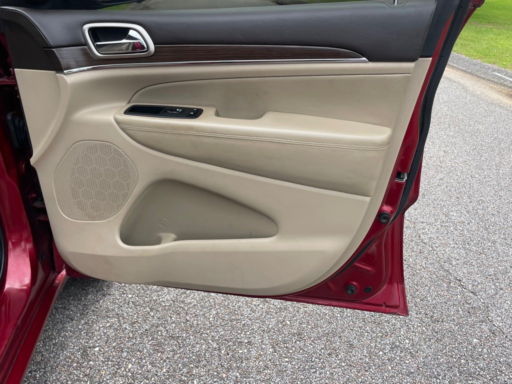 2014 Jeep Grand Cherokee Image 15