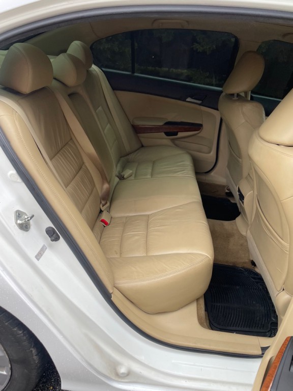 2012 Honda Accord Image 13