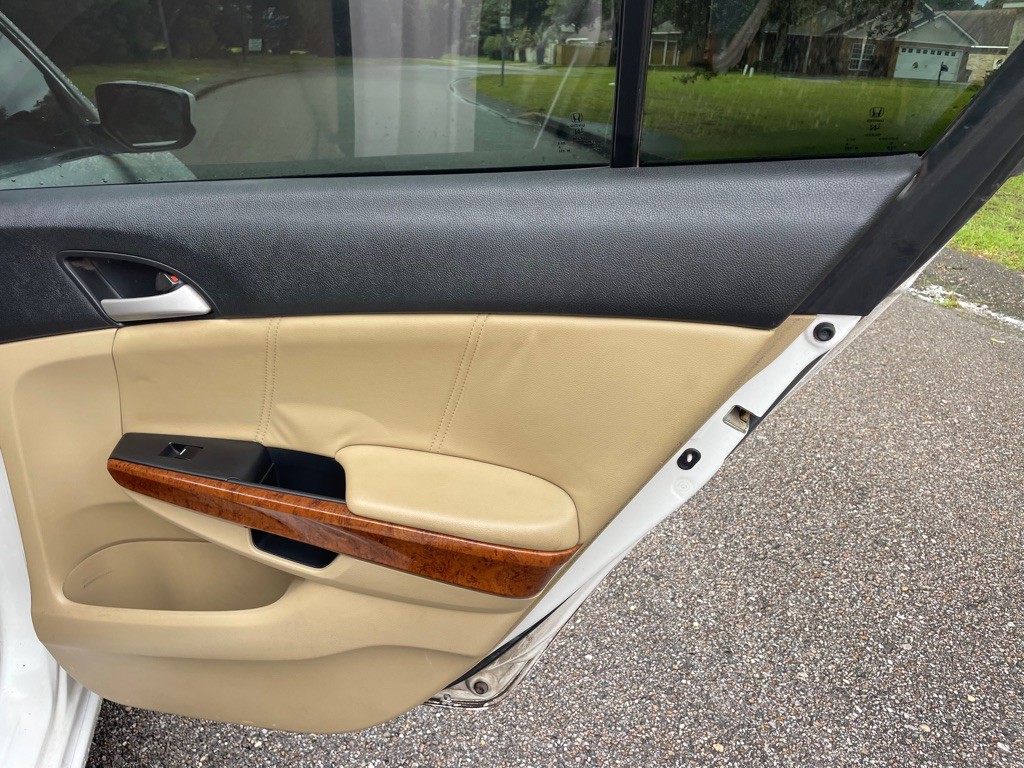 2012 Honda Accord Image 14