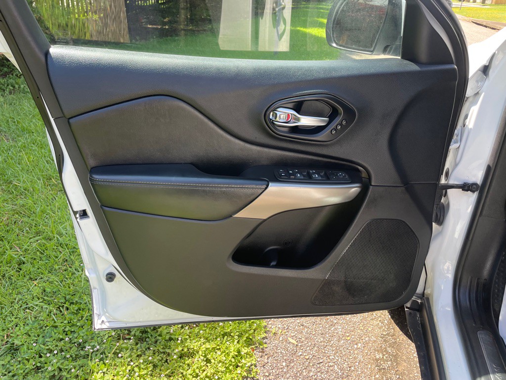2020 Jeep Cherokee Image 10