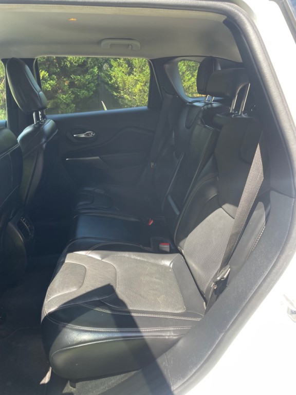 2020 Jeep Cherokee Image 11