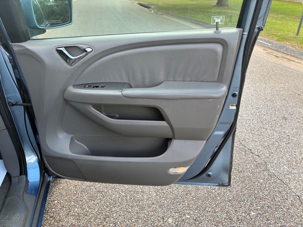2010 Honda Odyssey Image 14