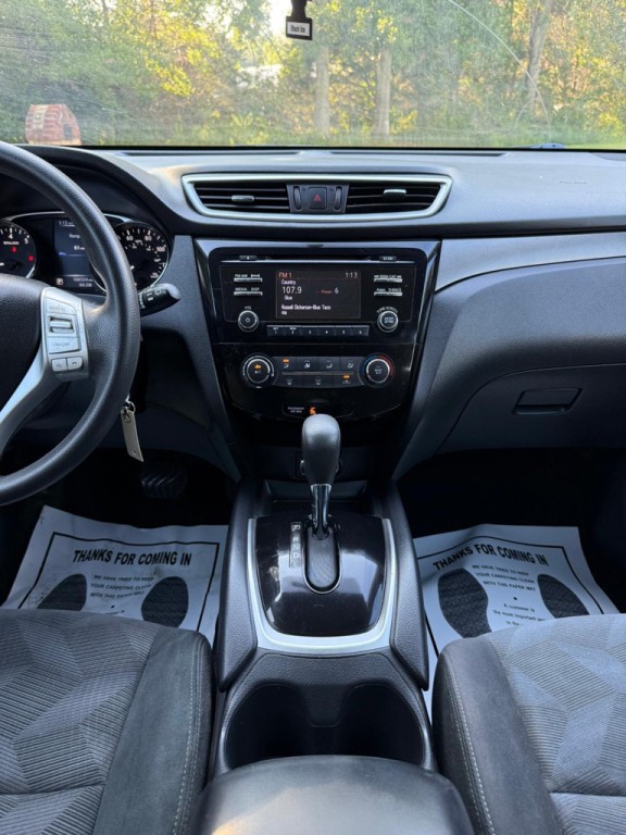 2016 Nissan Rogue Image 10