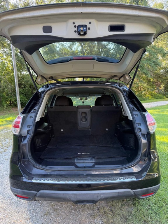 2016 Nissan Rogue Image 16