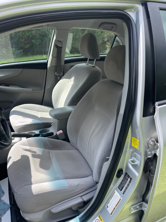 2011 Toyota Corolla Image 7