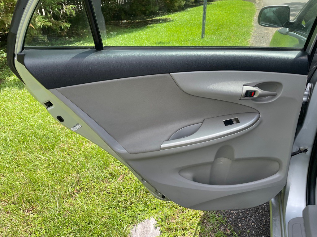 2011 Toyota Corolla Image 10