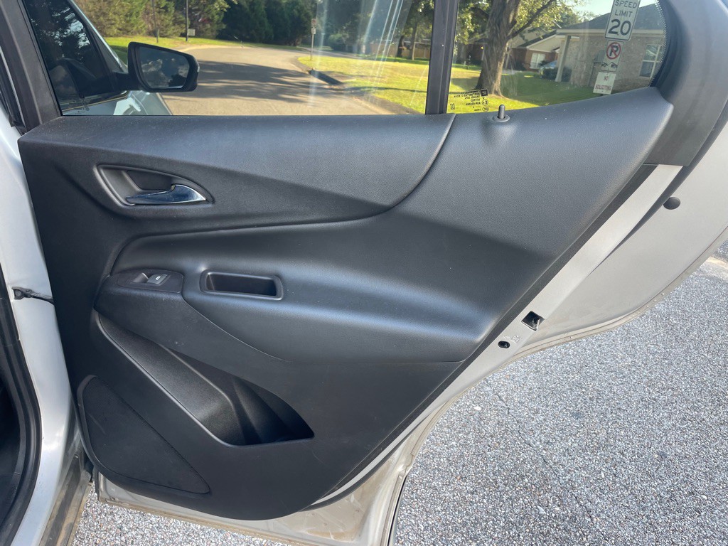 2019 Chevrolet Equinox Image 14